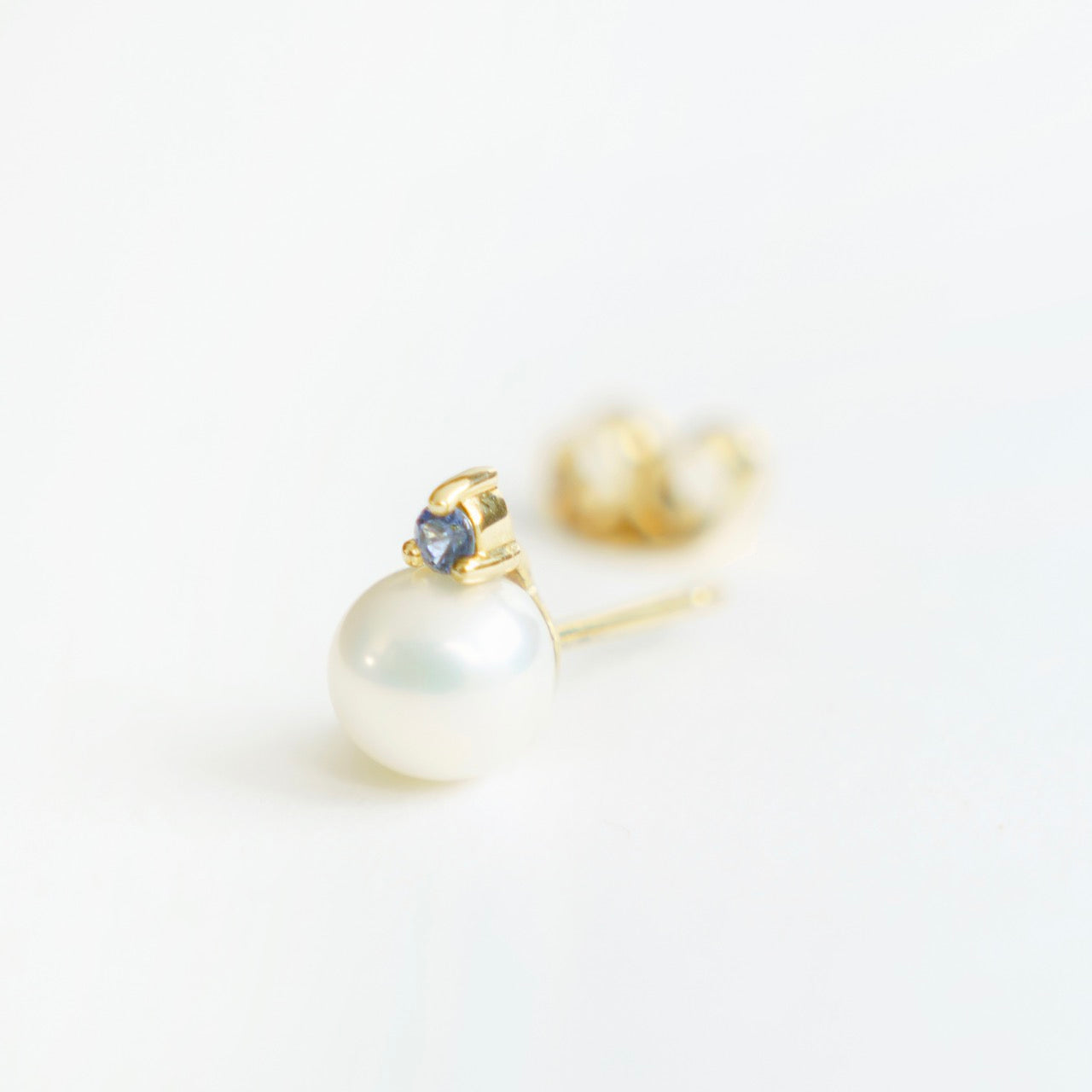 Pearl Orbit Studs